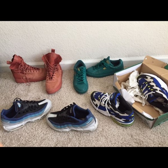 Good Condition sneakers - Picture 1 of 1